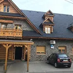 Koliba ホテル セネツ
