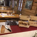 ホテル Koliba 3*